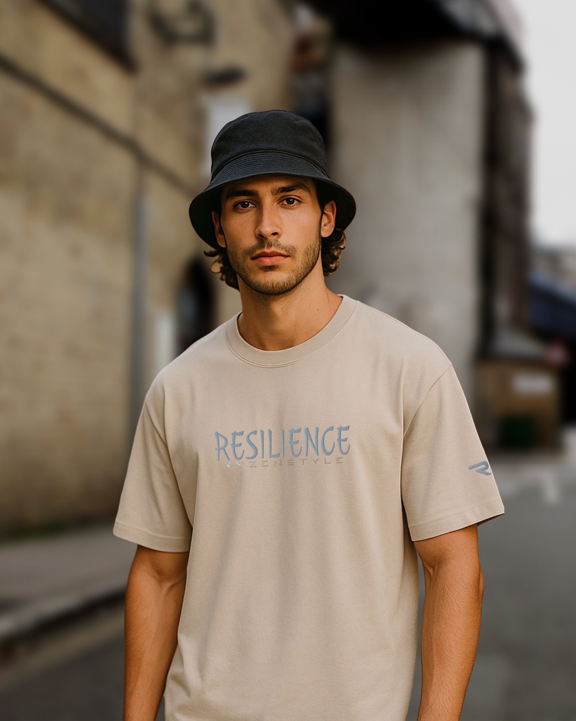 T-SHIRT OVERSIZE ‘RESILIENCE’