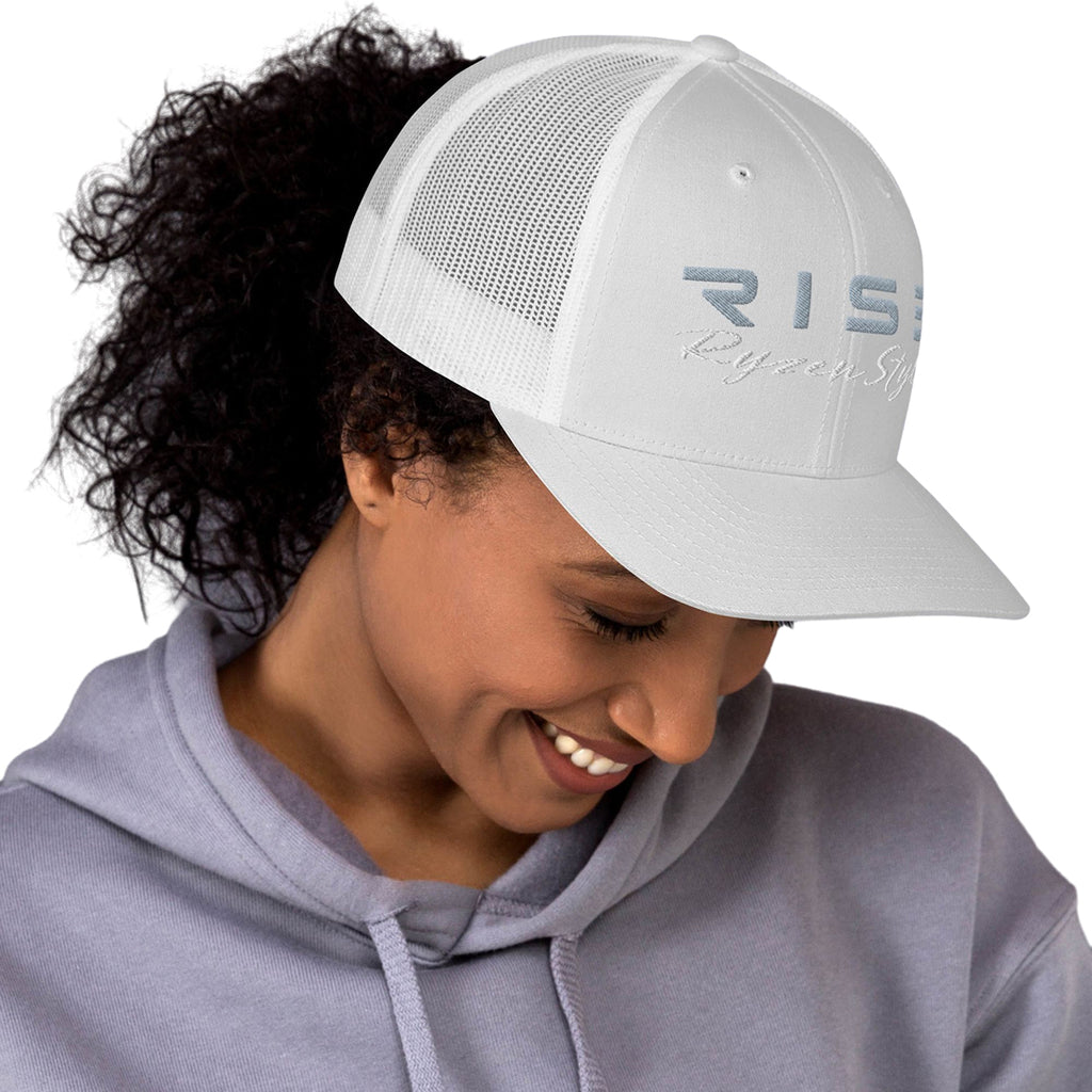 BONÉ TRUCKER ‘RISE'