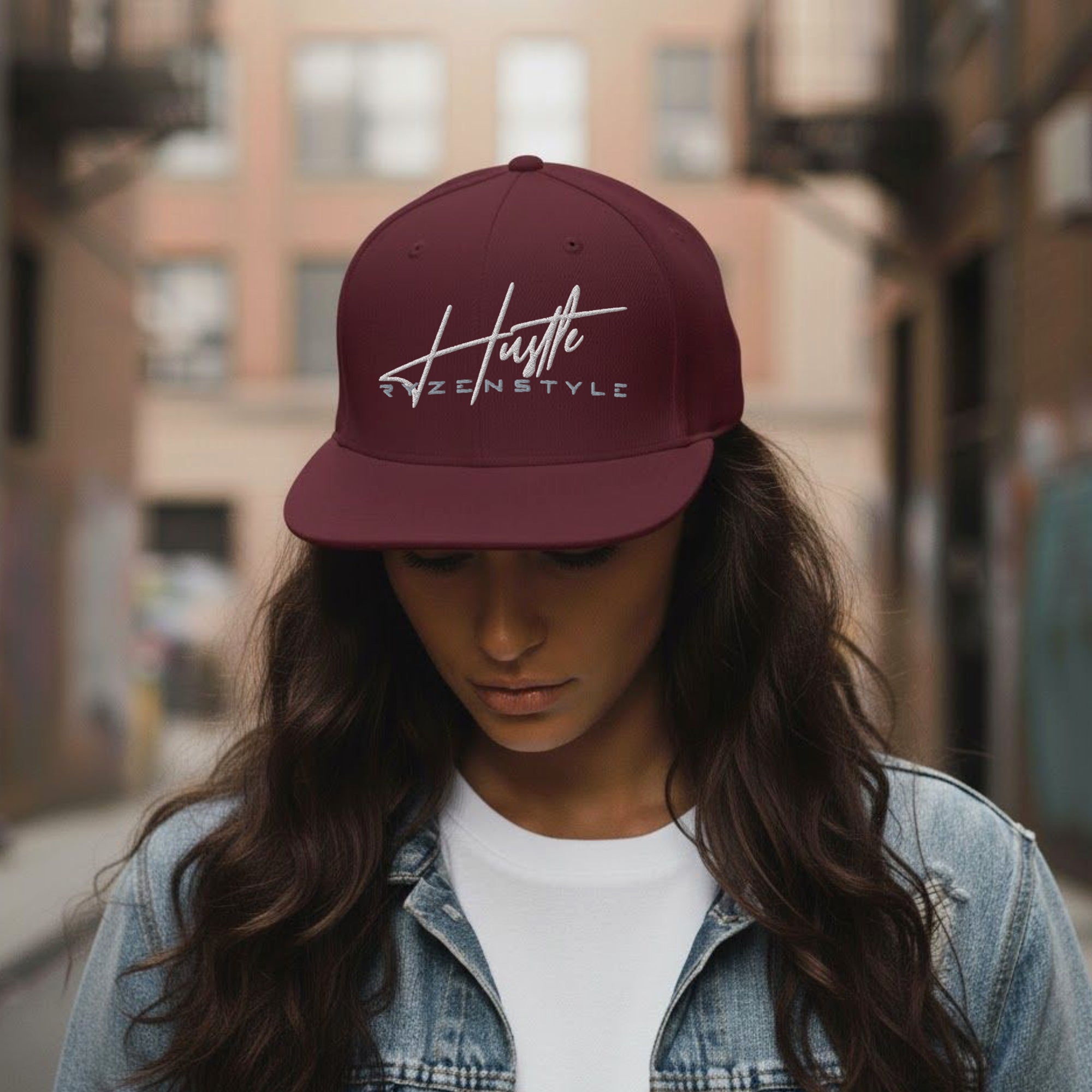 BONÉ SNAPBACK 'HUSTLE'