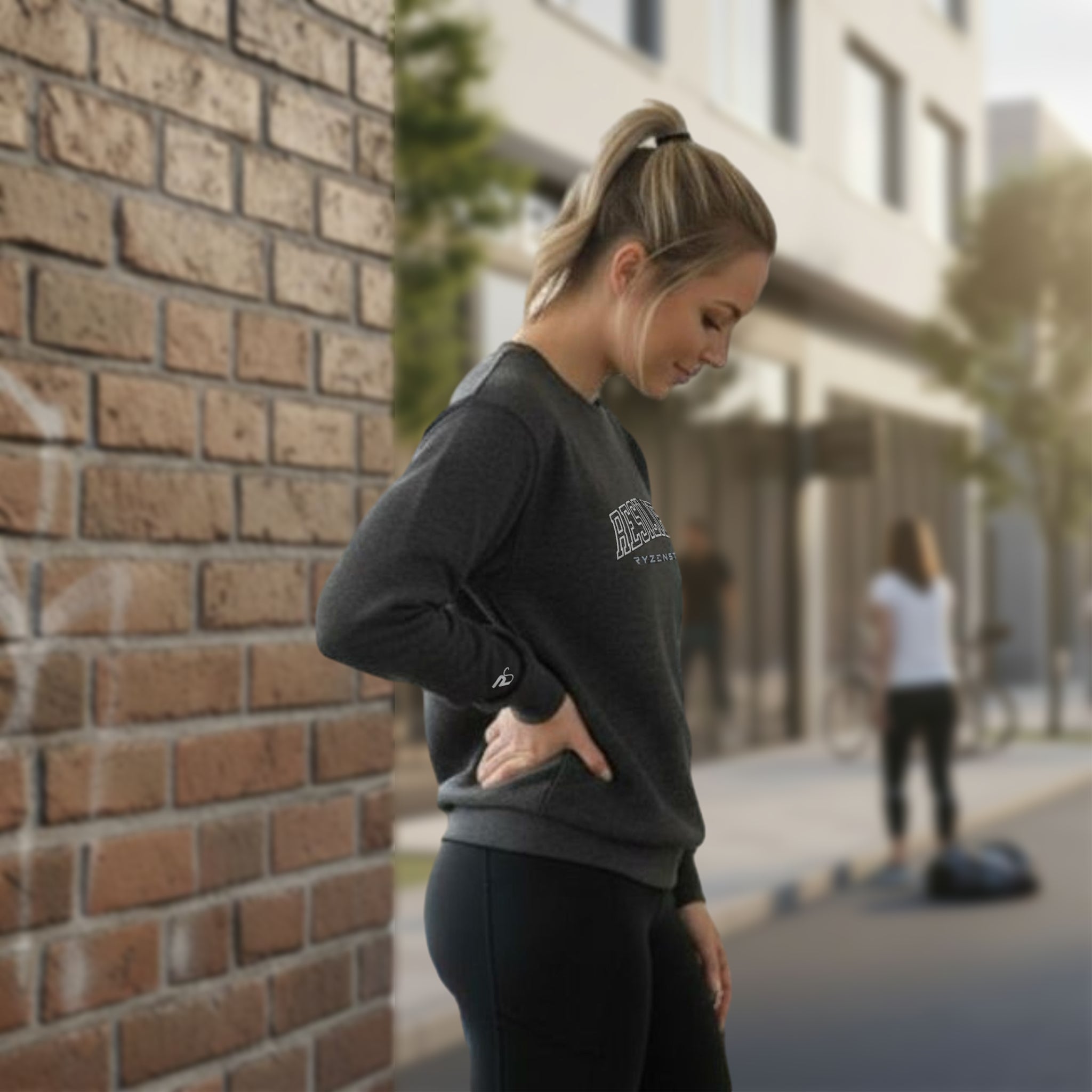 SWEATSHIRT PREMIUM ‘RESILIENT’