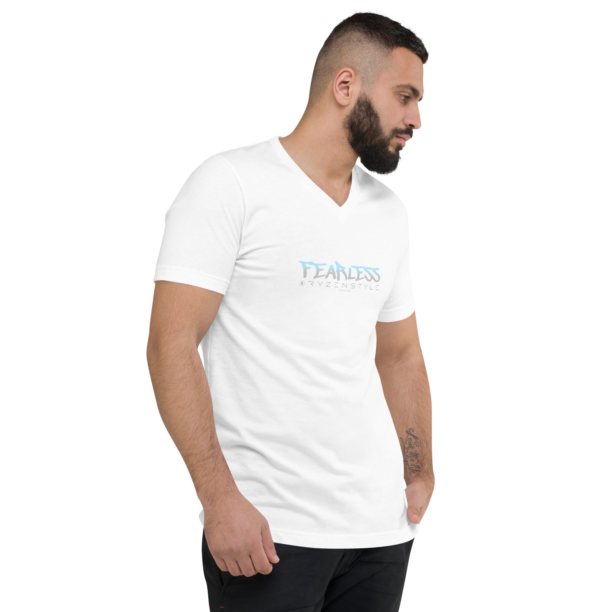 T-SHIRT GOLA V 'FEARLESS'