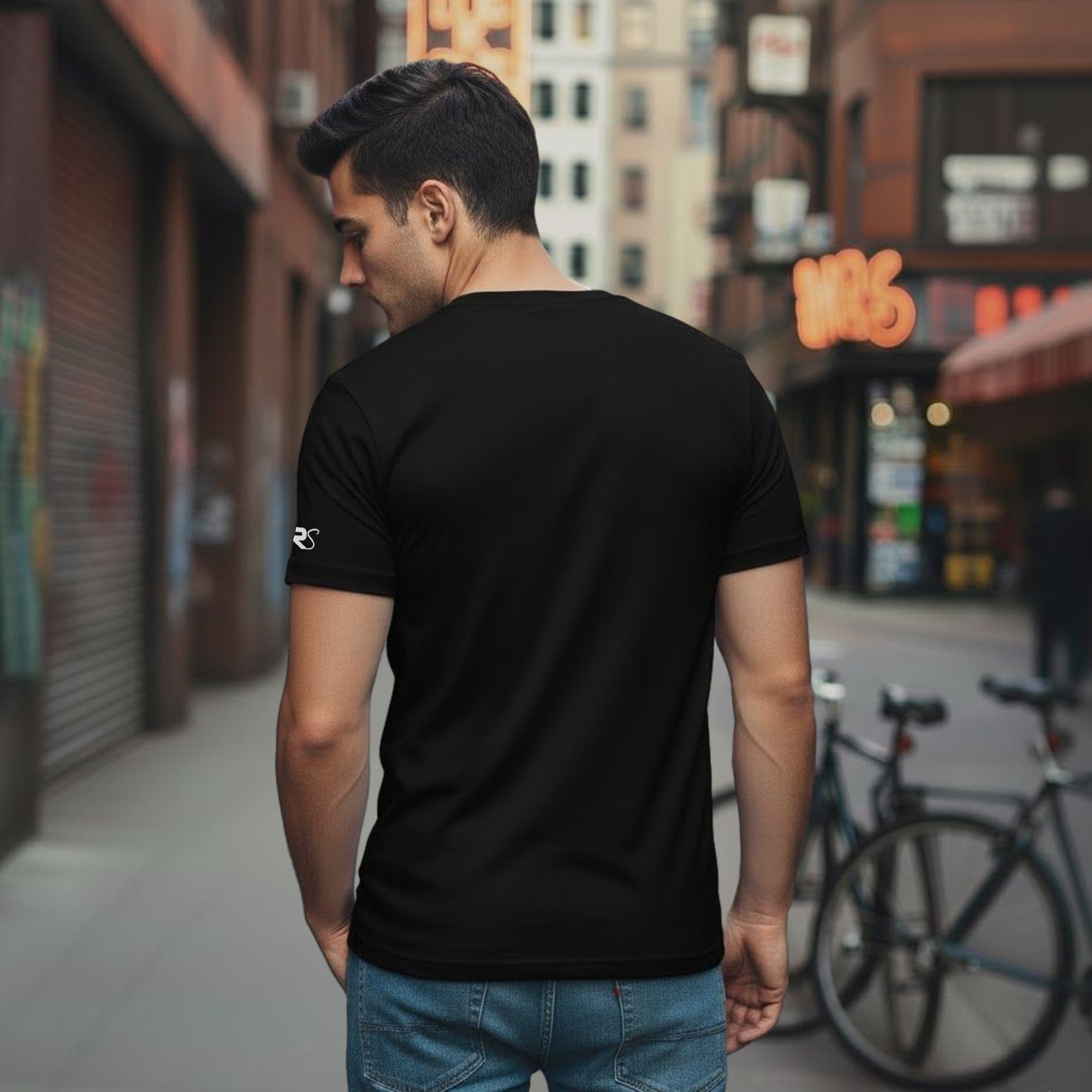 T-SHIRT 'RISE ABOVE' 