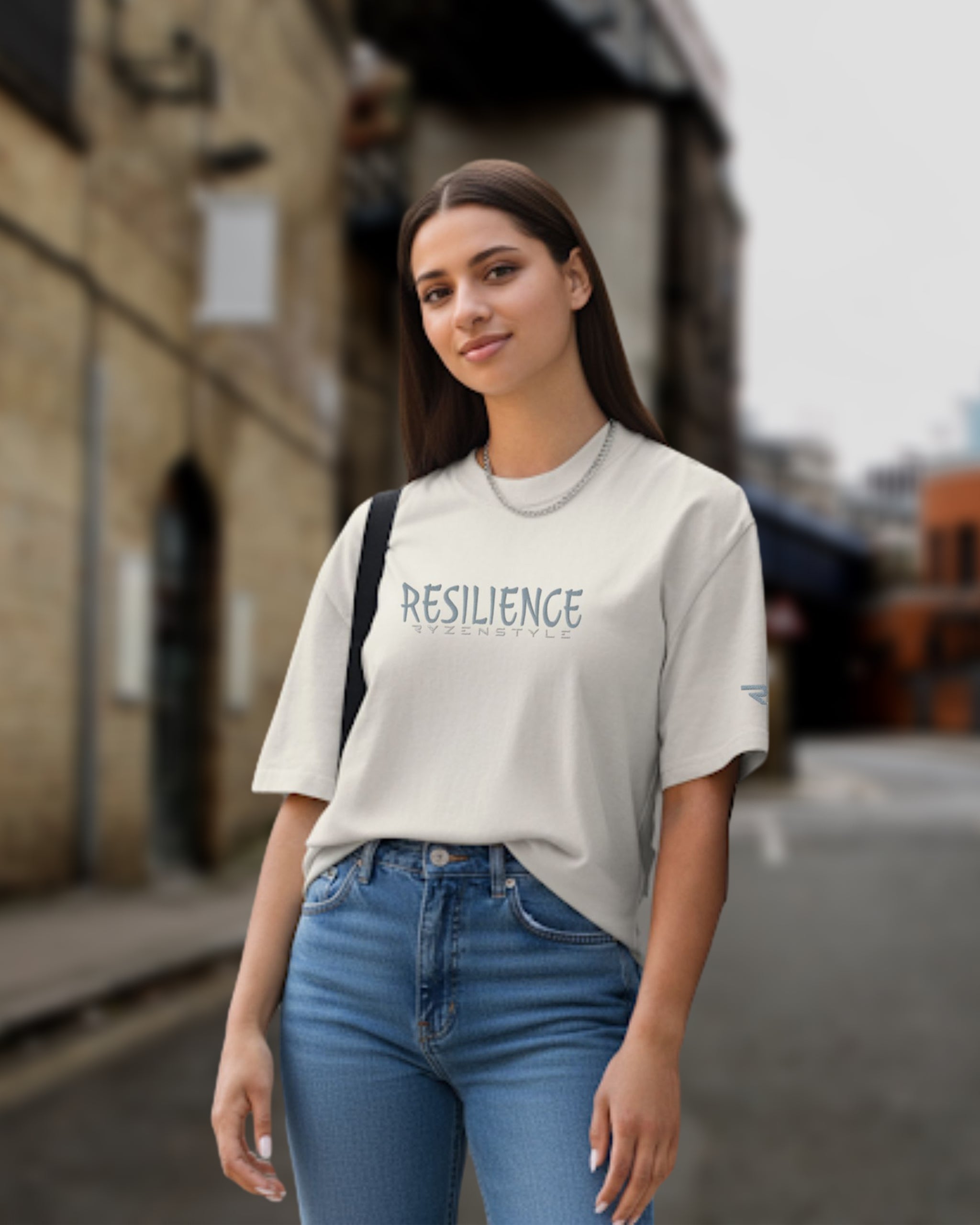 T-SHIRT OVERSIZE ‘RESILIENCE’