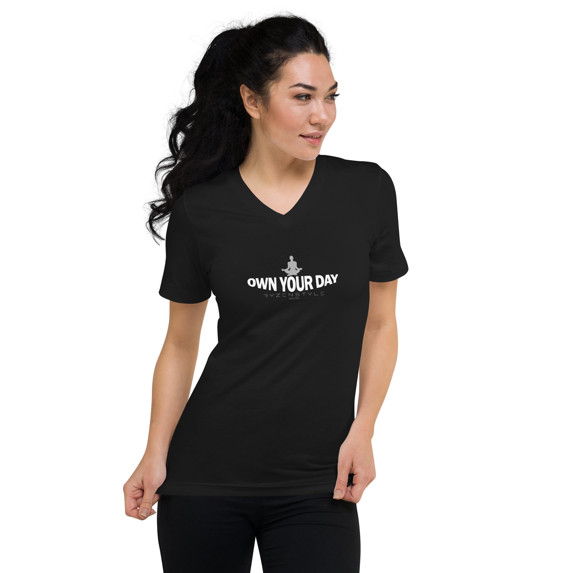 T-SHIRT GOLA V ‘OWN YOUR DAY’
