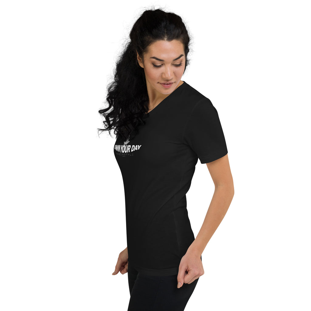 V-NECK T-SHIRT 'OWN YOUR DAY'