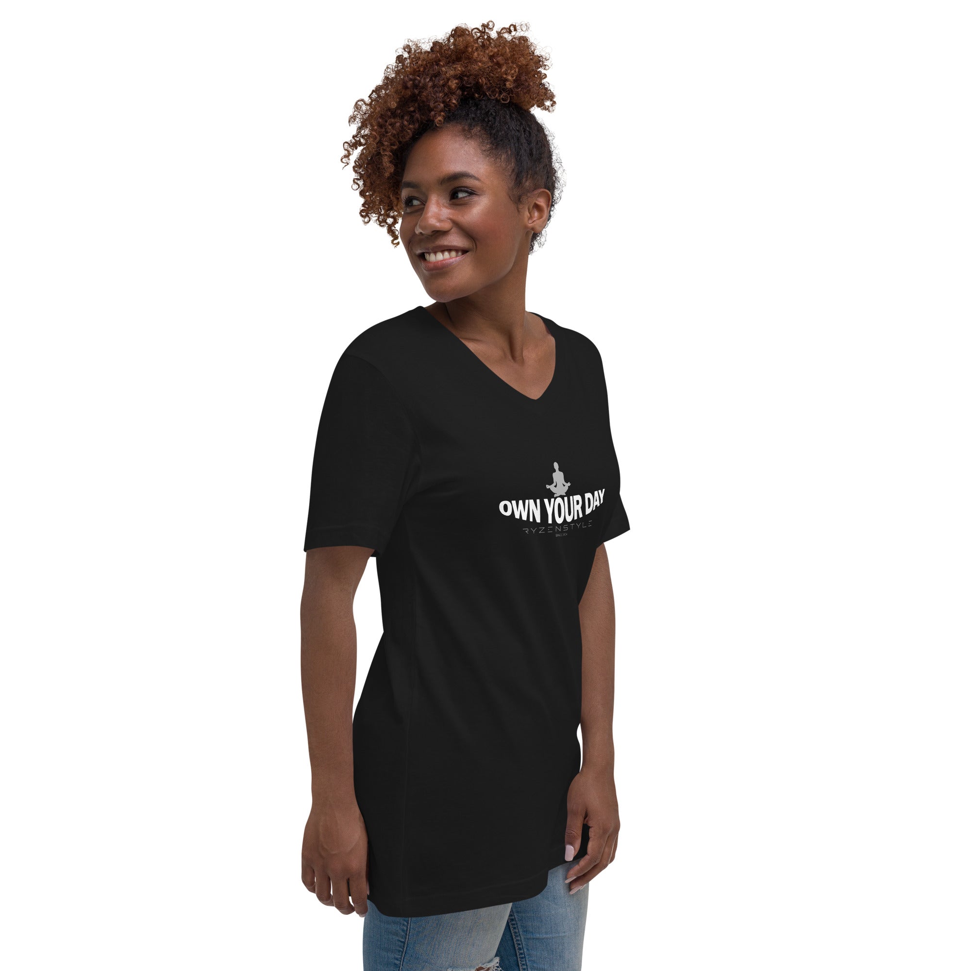 T-SHIRT GOLA V ‘OWN YOUR DAY’