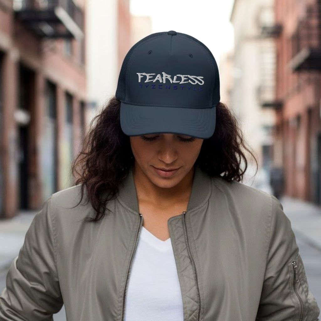 TRUCKER CAP 'FEARLESS'