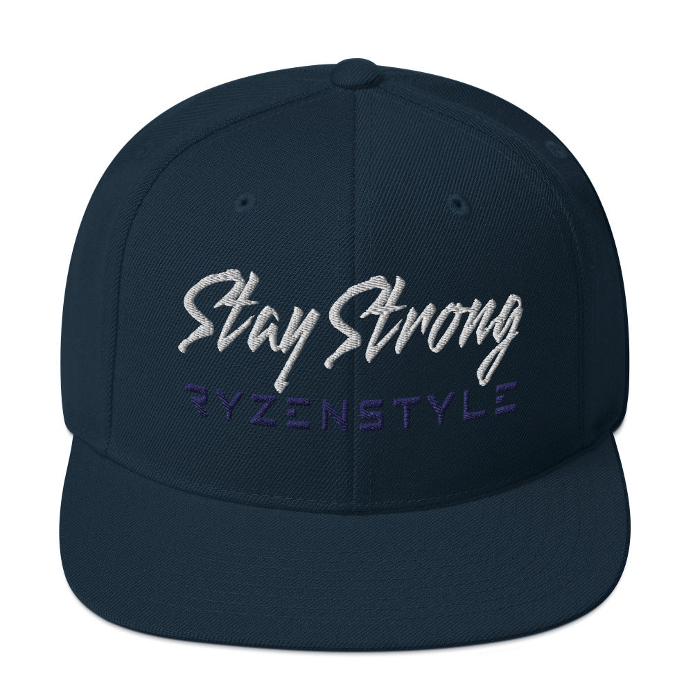 SNAPBACK CAP 'STAY STRONG'