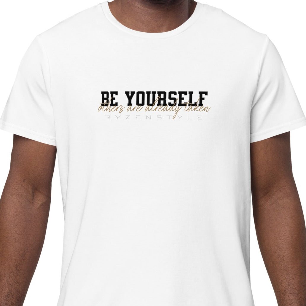 T-SHIRT PREMIUM 'BE YOURSELF'